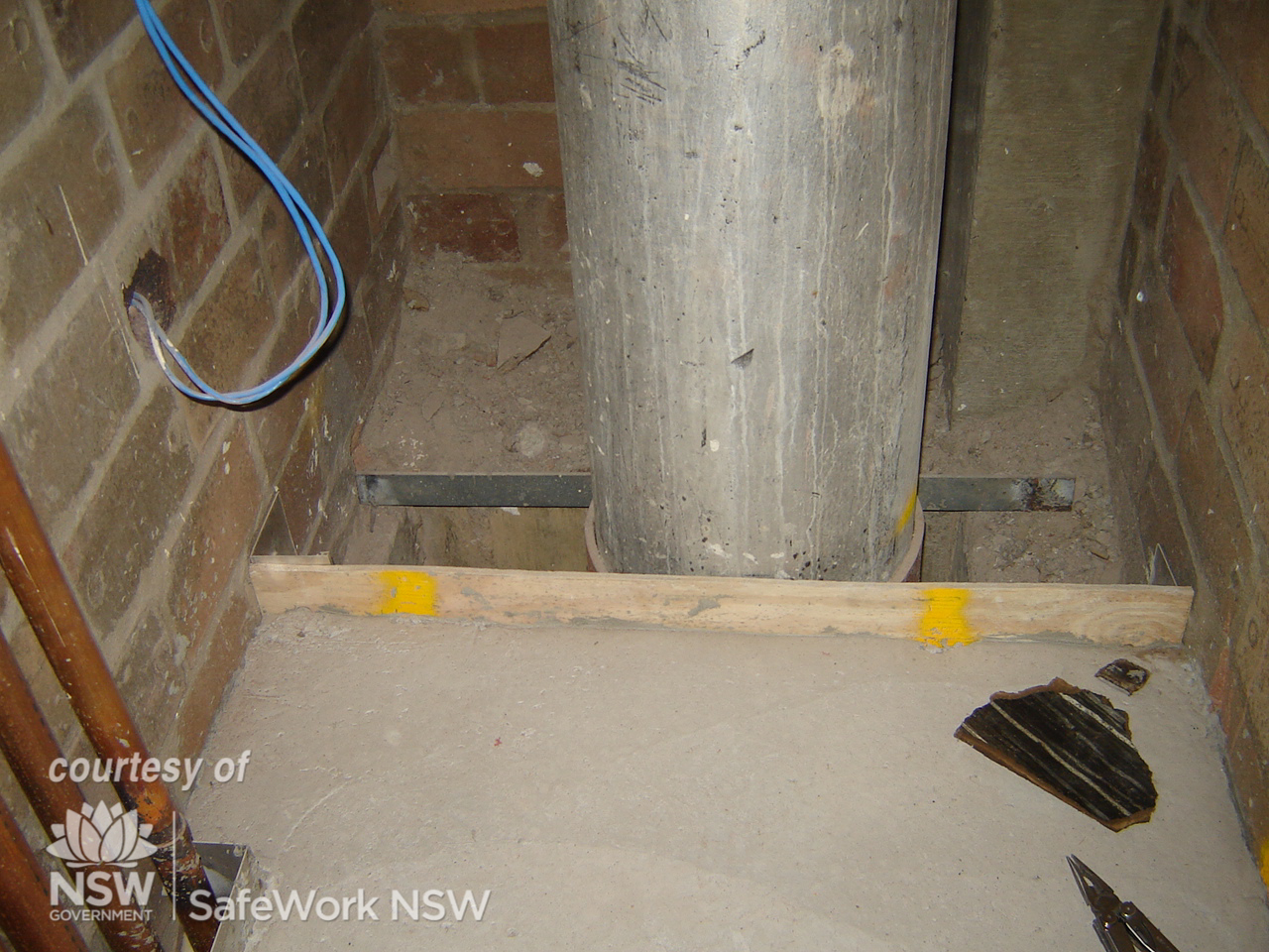 Flue pipes and fittings and asbestos Asbestos